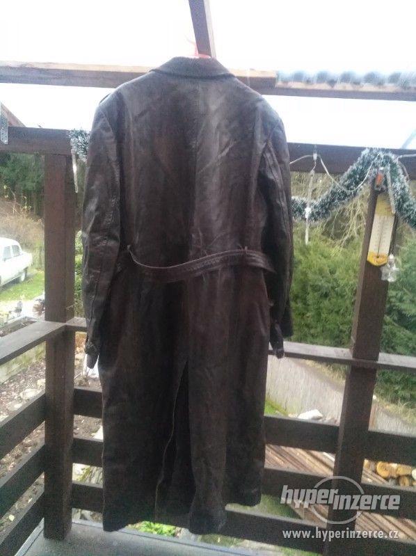 Starý kožený kabát k jízdě na vašem motoveteránu - foto 4