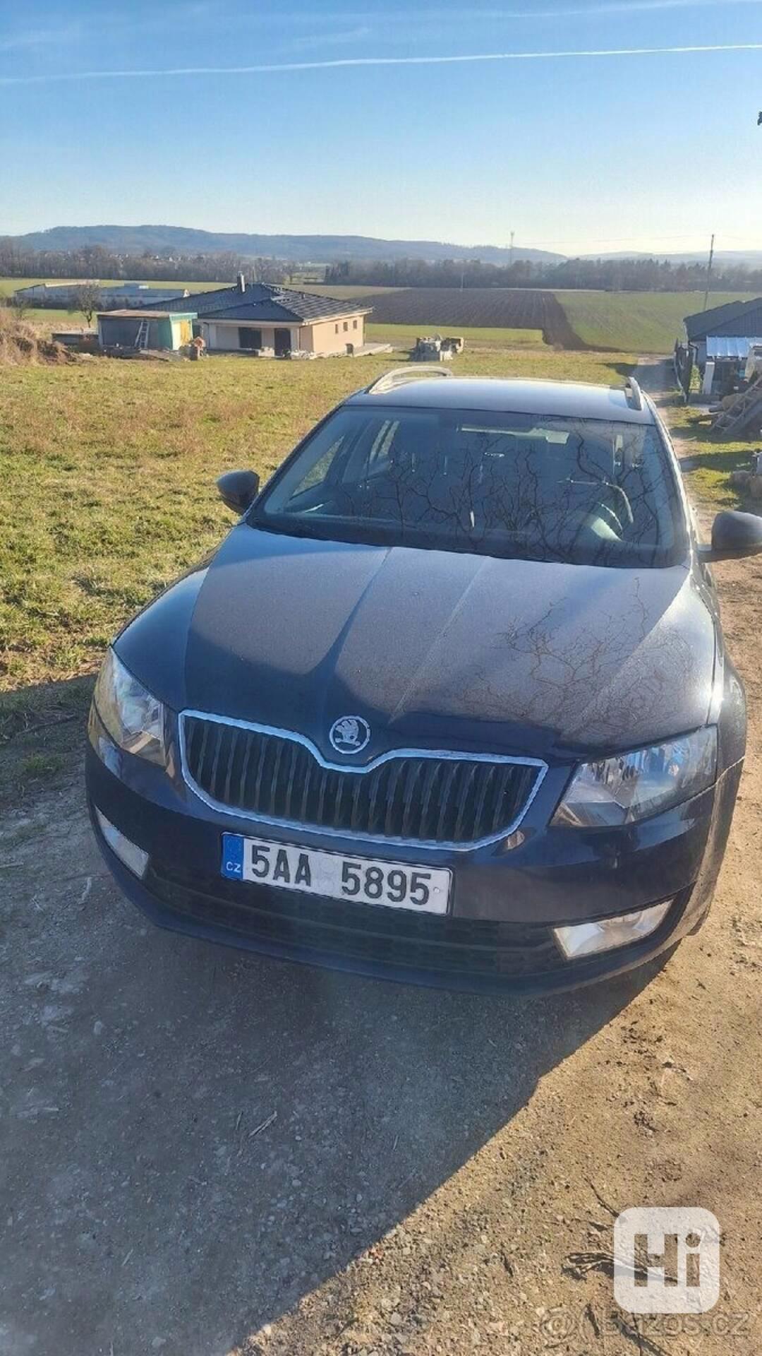 Škoda Octavia 1,6   3 - foto 1