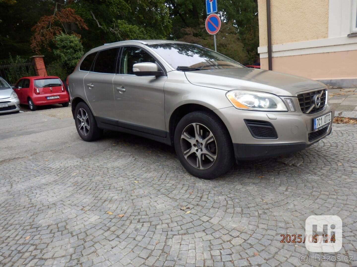 Volvo XC60 2,4   Summum AWD 158kW 206000km - foto 1