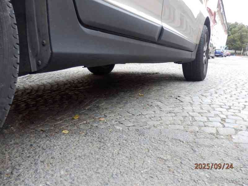 Volvo XC60 2,4   Summum AWD 158kW 206000km - foto 8
