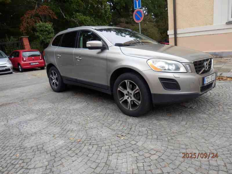 Volvo XC60 2,4   Summum AWD 158kW 206000km - foto 1