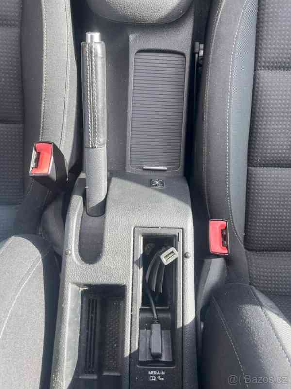 Volkswagen Golf 1,4   TSI - foto 3