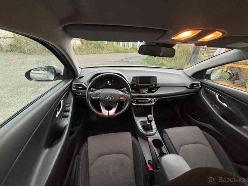Hyundai i30 1,0 T-GDI 88 kW KOMBI – krásný - foto 14