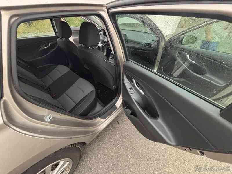 Hyundai i30 1,0 T-GDI 88 kW KOMBI – krásný - foto 20