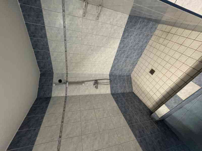 PRONÁJEM RODINNÉHO DOMU 3,5/4+KK S TERASOU V ČEBÍNĚ - foto 12