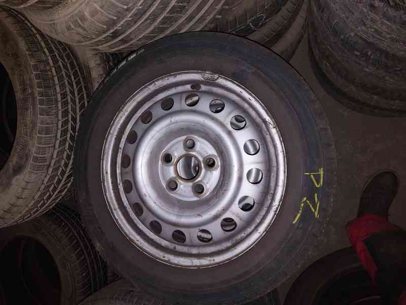 Zimní kola 195/60R 16C - foto 1