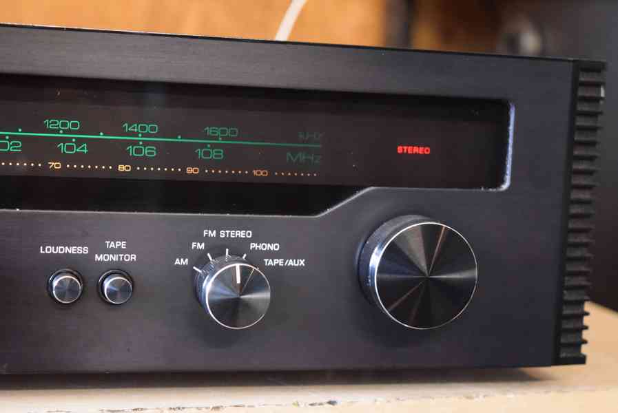 ROTEL RX-152 VINTAGE STEREO RECEIVER !! - foto 4