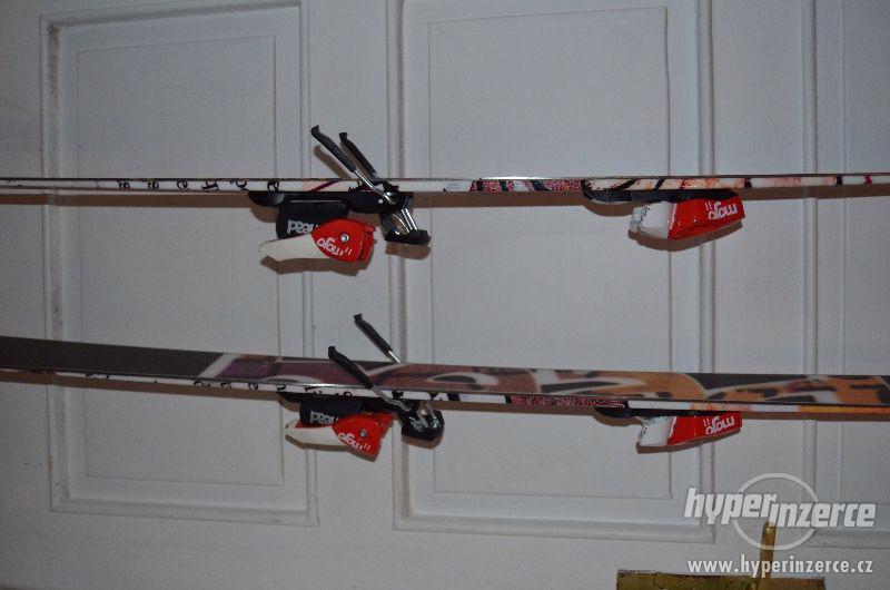 Téměř nové freestyle lyže HEAD - foto 4