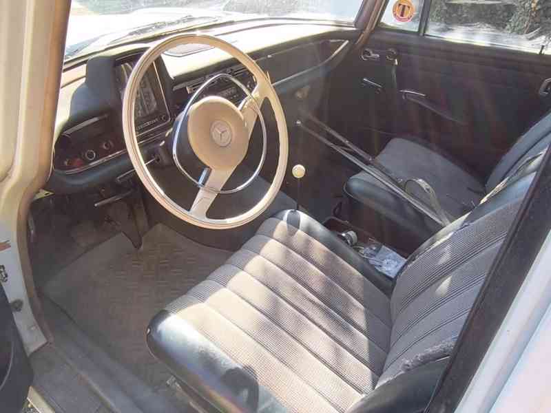 MERCEDES BENZ 190 W 110 2.0 BENZÍN - foto 11