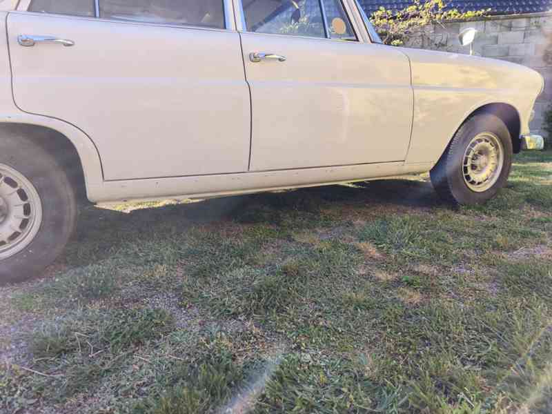 MERCEDES BENZ 190 W 110 2.0 BENZÍN - foto 6