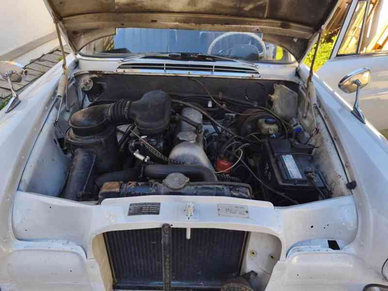 MERCEDES BENZ 190 W 110 2.0 BENZÍN - foto 10