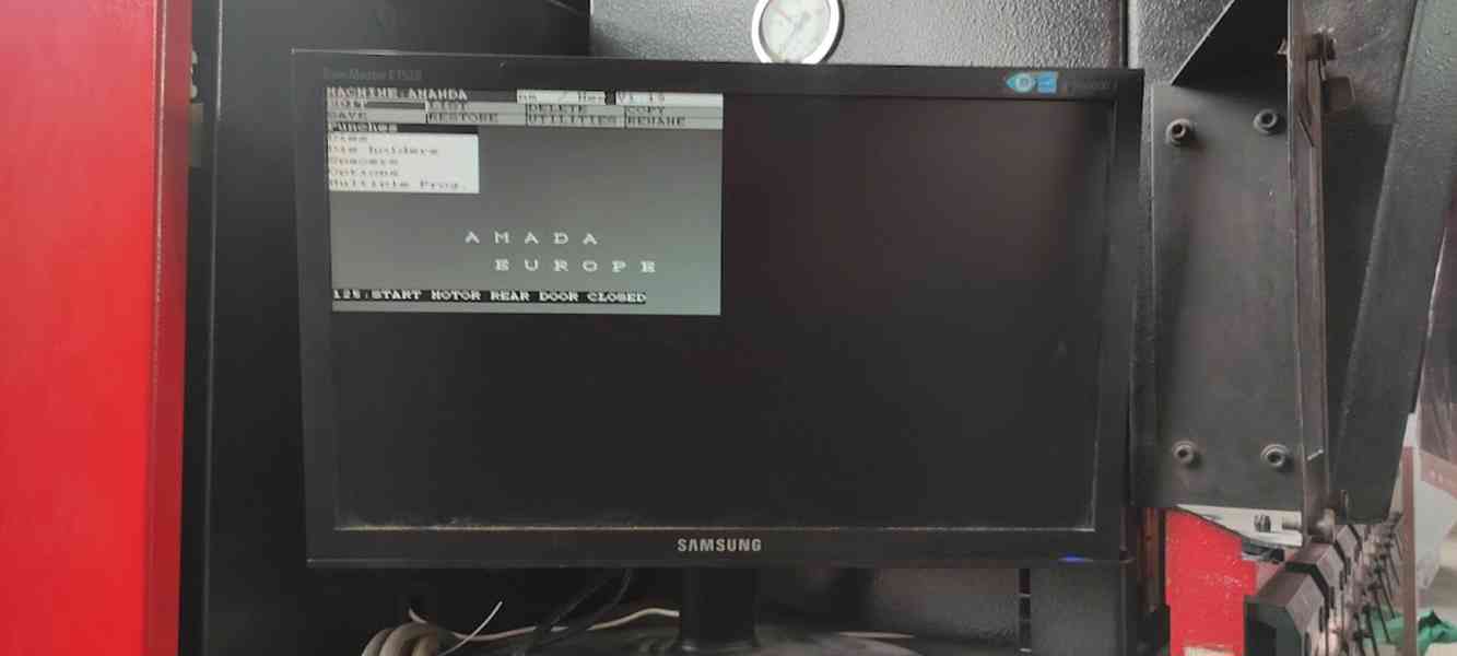 AMADA  HFT 80-25 - Ohraňovací lis CNC  - foto 8