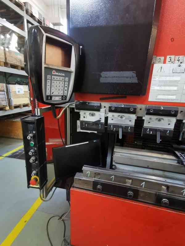 AMADA  HFT 80-25 - Ohraňovací lis CNC  - foto 5