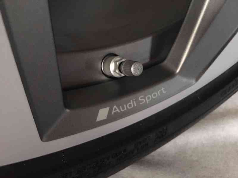 AUDI Q8 RS alu kola 23" AUDI SPORT zima, nové, originál !! - foto 6