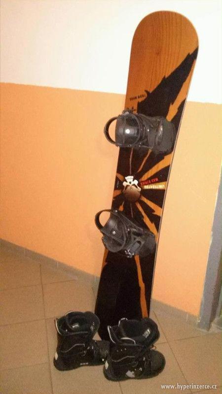 Prodám snowboard, komplet- vázání a obuv - foto 1