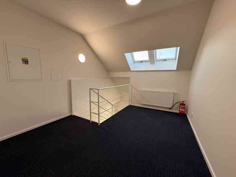 PRONÁJEM KANCELÁŘE O CP CCA 12,80 M2, BRNO – KRÁLOVO POLE  - foto 5