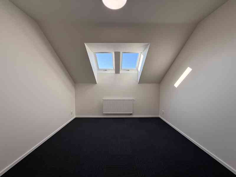 PRONÁJEM KANCELÁŘE O CP CCA 12,80 M2, BRNO – KRÁLOVO POLE  - foto 13