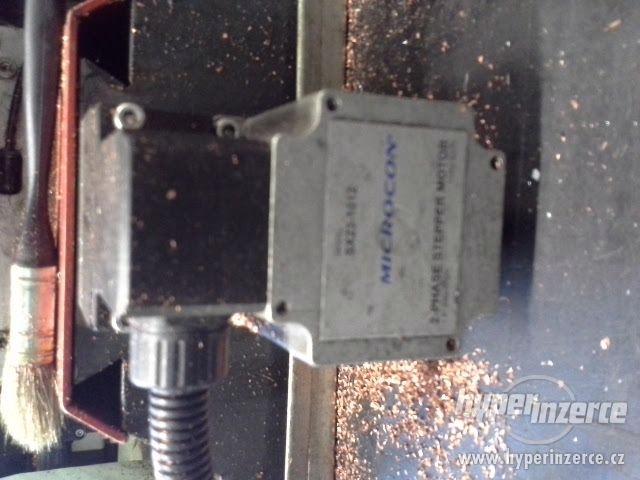 CNC frézka - foto 2