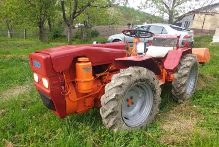 Kloubový traktor Pasquali 4x4 s frézou a vertikutátorem - foto 4