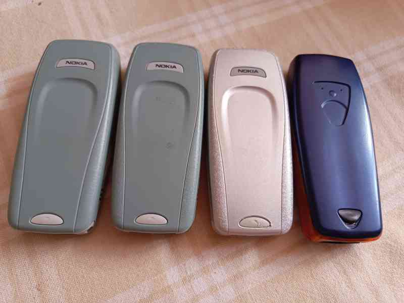 Mobilní tlačítkové telefony Nokia - foto 2