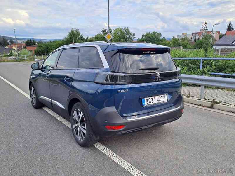 Peugeot 5008 1,5   r.v. 2021 - foto 6