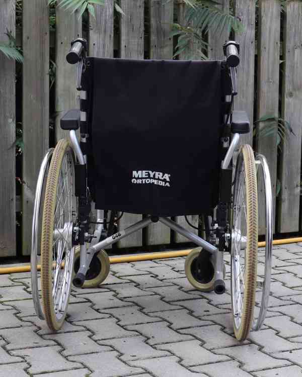 013- Mechanický invalidní vozík Meyra. - foto 4