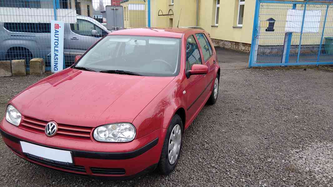 VOLKSWAGEN Golf 1,6i16V Comfortline ČR - foto 8