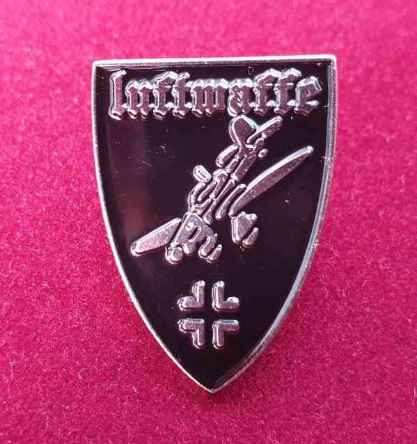 NĚMECKO odznaky WEHRMACHT – Luftwaffe, Kriegsmarine, Heer - foto 2