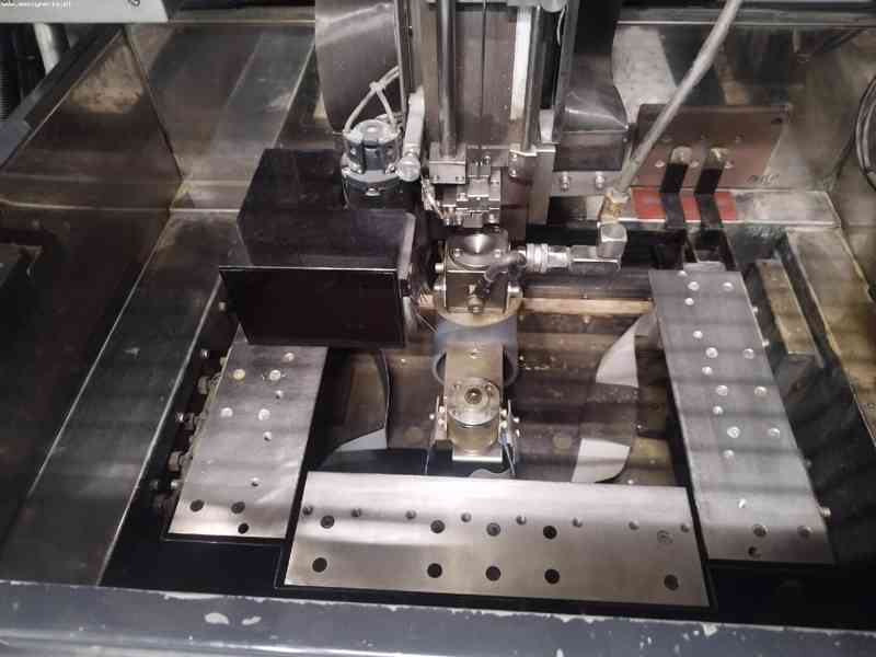 Elektroerozivní drátová řezačka SODICK AQ325L - foto 6