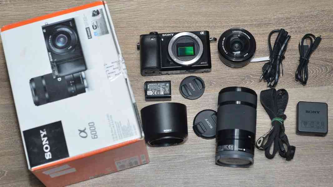 Sony A6000Y+2 objektivy*24 Mpix*Full HDV* 5600 Exp - foto 3