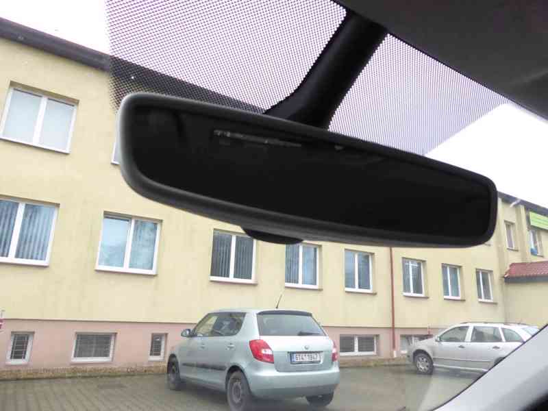 ŠKODA Fabia Combi Style 1,0 TSI 81 kW - foto 28