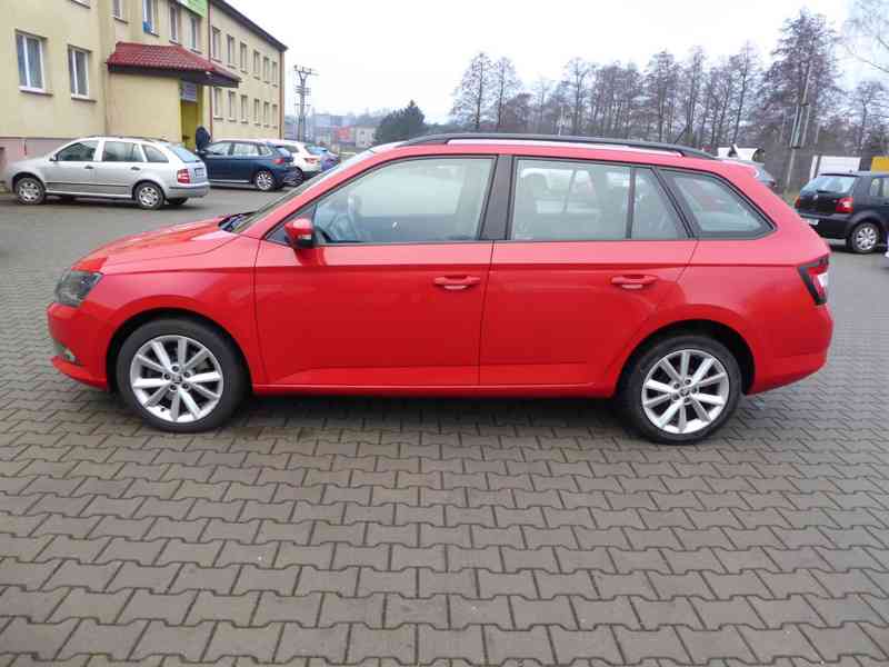 ŠKODA Fabia Combi Style 1,0 TSI 81 kW - foto 2