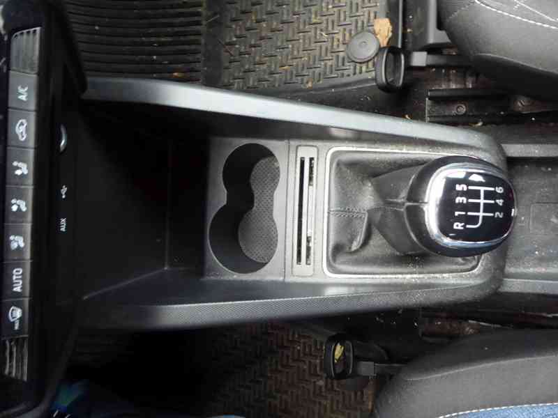 ŠKODA Fabia Combi Style 1,0 TSI 81 kW - foto 27