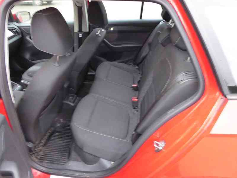 ŠKODA Fabia Combi Style 1,0 TSI 81 kW - foto 10