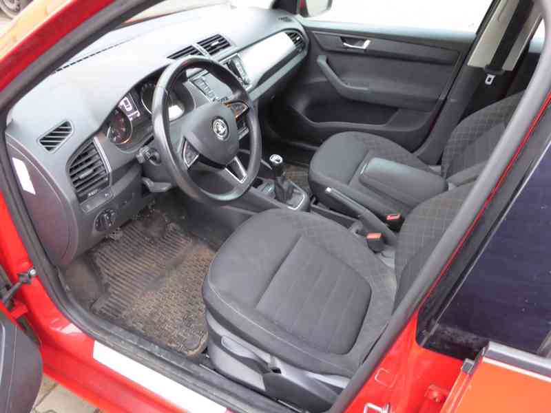 ŠKODA Fabia Combi Style 1,0 TSI 81 kW - foto 9