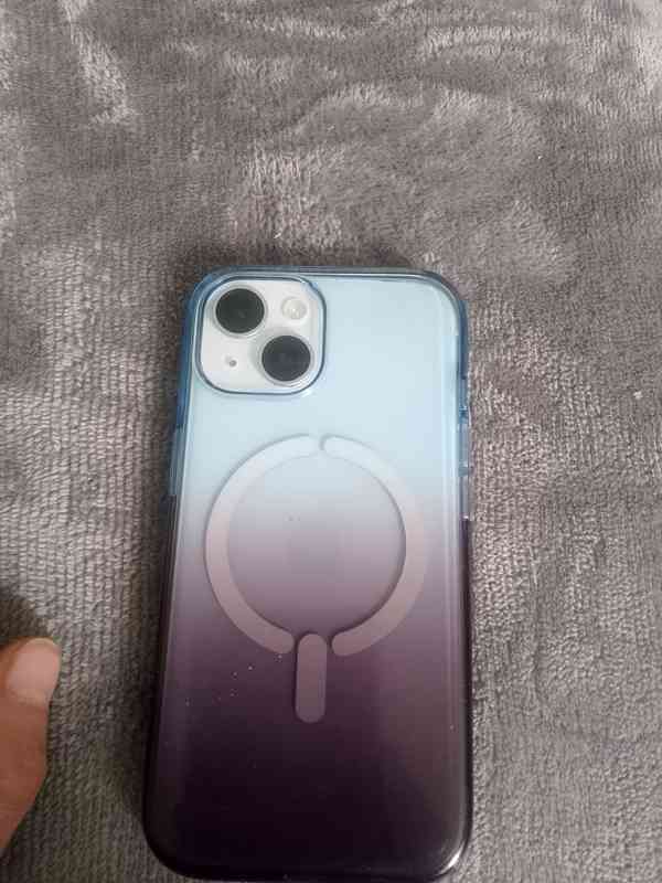 iPhone 15 - foto 2