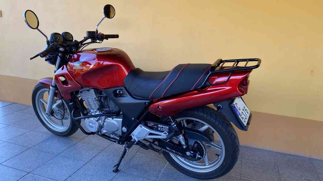 Honda CB 500 / po servisu / LeoVince / 2x klíč / hezký stav - foto 2