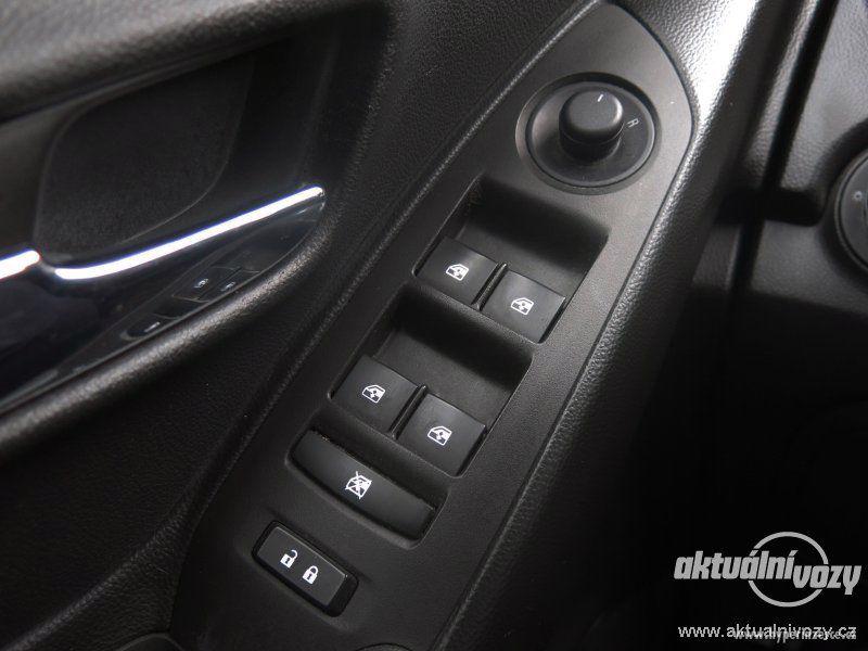 Chevrolet Trax 1.7, nafta, rok 2013 - foto 13