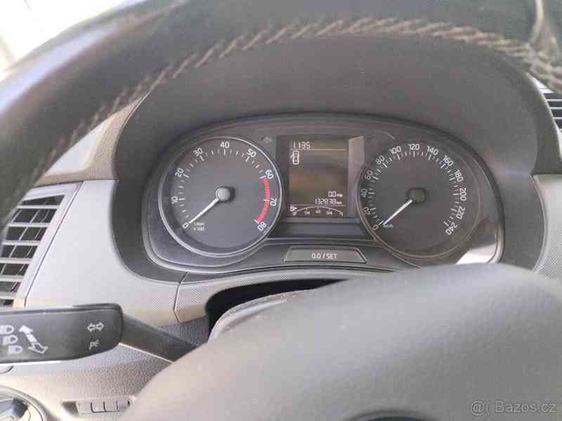 Škoda Fabia 5J - foto 14