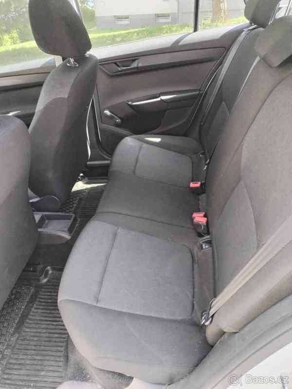 Škoda Fabia 5J - foto 4