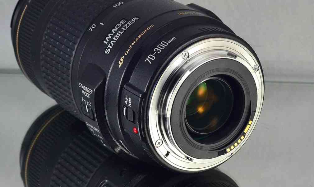 Canon EF 70-300mm F/4-5.6 IS USM **F.F. TELE-ZOOM  - foto 4