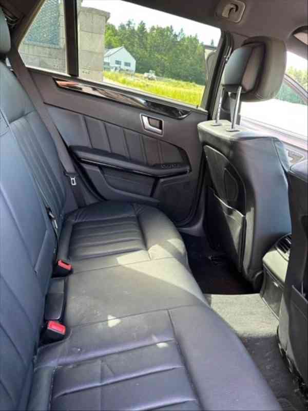 Mercedes-Benz Třídy E 3,0   BlueTEC 4MATIC W212 Facelift - foto 15