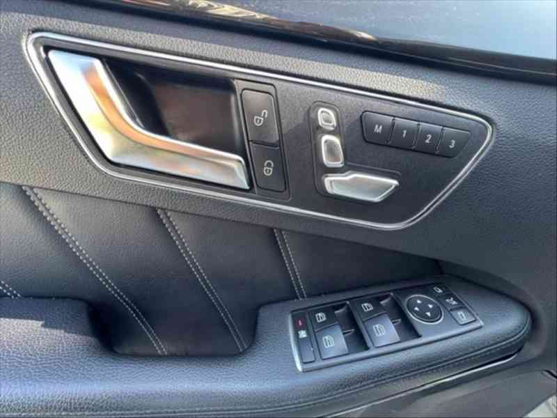 Mercedes-Benz Třídy E 3,0   BlueTEC 4MATIC W212 Facelift - foto 3