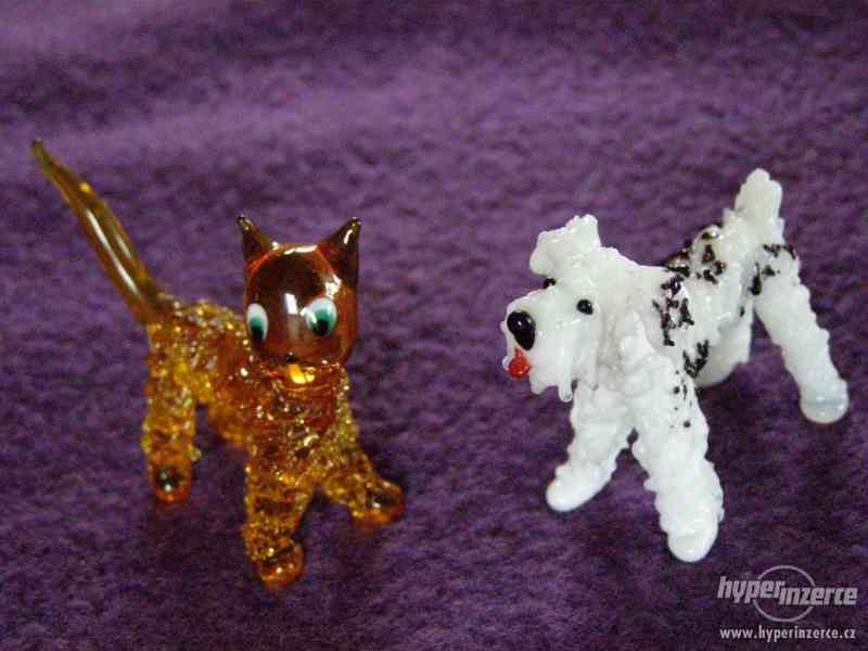 Skleněné figurky pes a kočka - foto 1