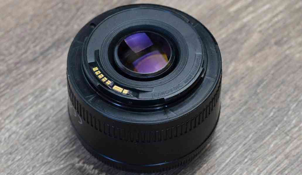 Canon EF 50mm f/1.8 II full-frame Pevný 2.generace - foto 4