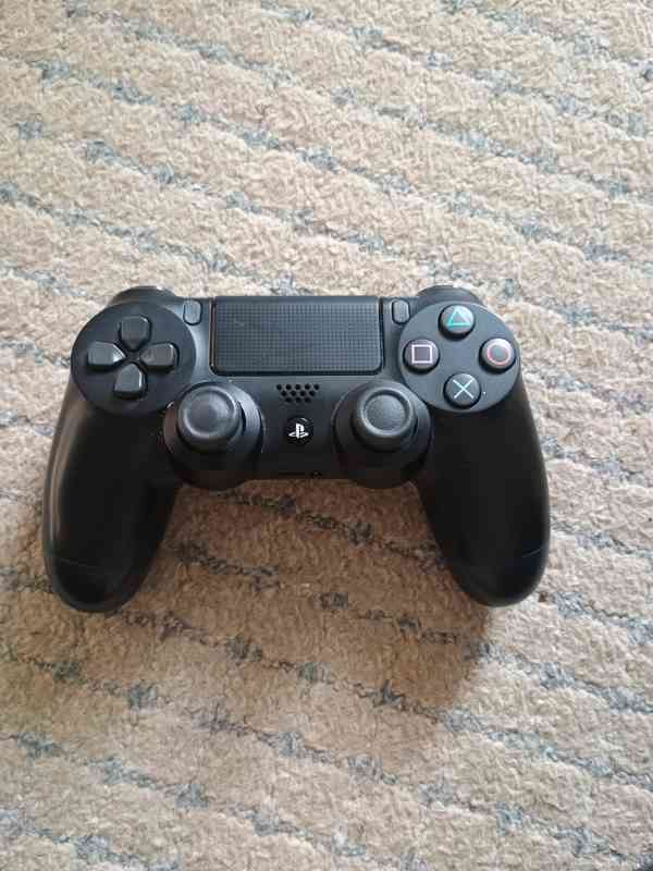 PS4 Slim - foto 4