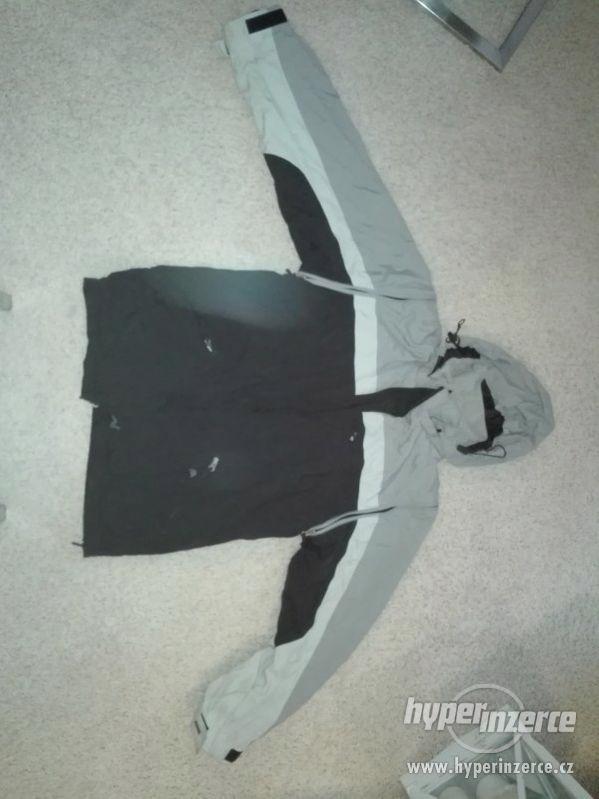 Snowbordova bunda,velikost M. - foto 1