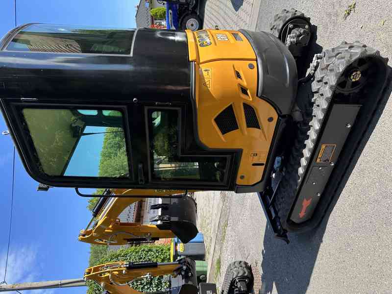 Bagr s kabinou, Minibagr CR18, 1800 kg, KUBOTA, RP - foto 4