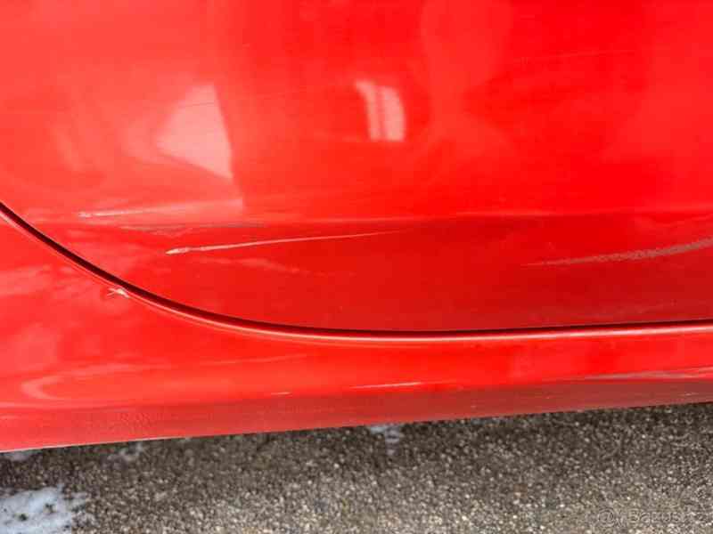 Peugeot 208 1,2   60 kW, 2017, 31 000 km, 1. maj - foto 8