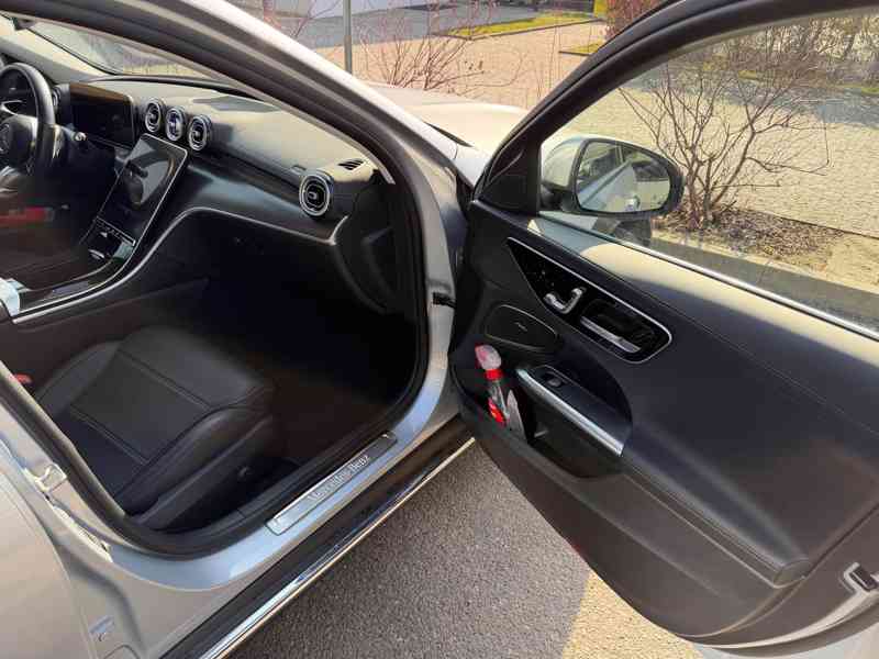 Mercedes‑Benz C 220 d 4MATIC All‑Terrain – 2023 – 64 tis. km - foto 12